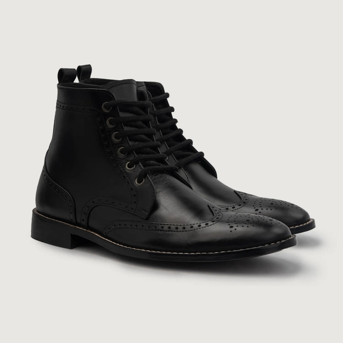 Duster Brogues Derby Noir Bottines en cuir pour Homme For Men en cuir de vachette noir véritable - Vue de face & silhouette ajustée | Acheter en ligne