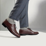 Top-Down Perspective Showing Lacing System & Tongue Craftsmanship