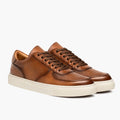Court Caramel x Off-Blanc Baskets en cuir pour Homme