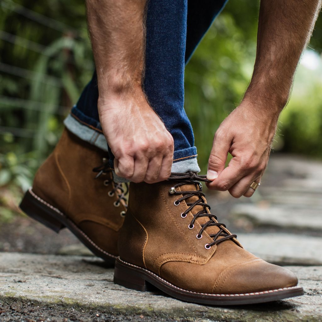Cushioned Leather Insole & Ergonomic Arch Support Construction Detail