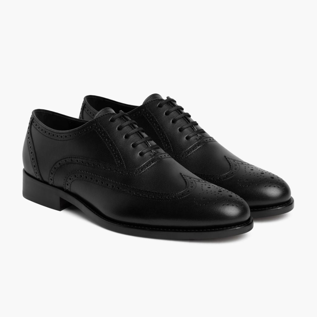 Aviator Noir Mocassins en cuir pour Homme en cuir de vachette noir véritable - Vue de face & silhouette ajustée | Acheter en ligne