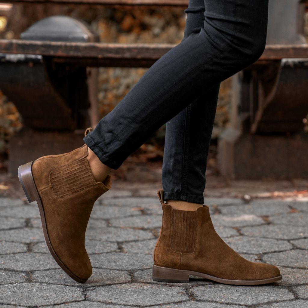 Cushioned Leather Insole & Ergonomic Arch Support Construction Detail