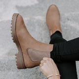 Cushioned Leather Insole & Ergonomic Arch Support Construction Detail