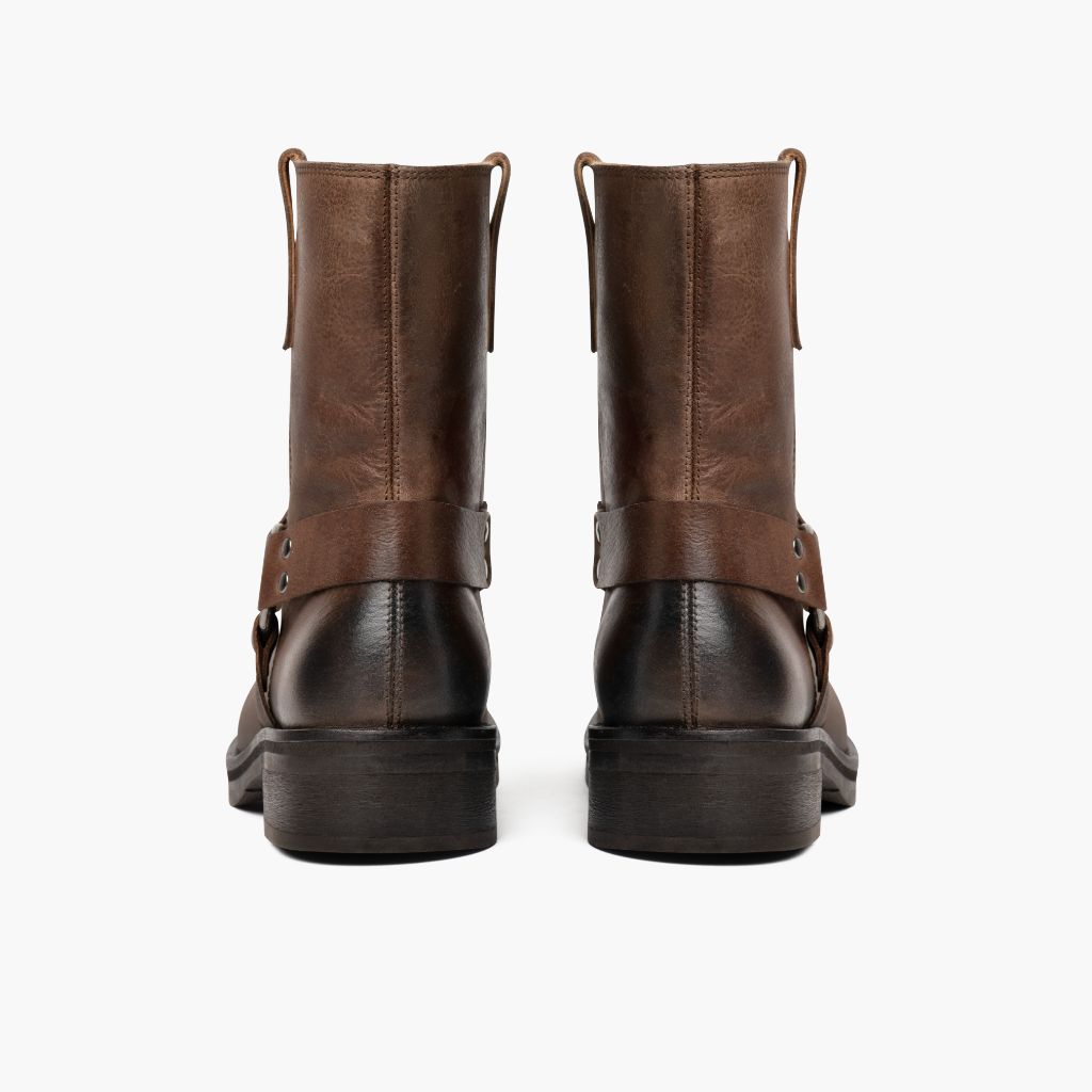 High-Traction Rubber Outsole & Lug Tread Pattern on Outlaw Light Tabac Bottines en cuir pour Femme
