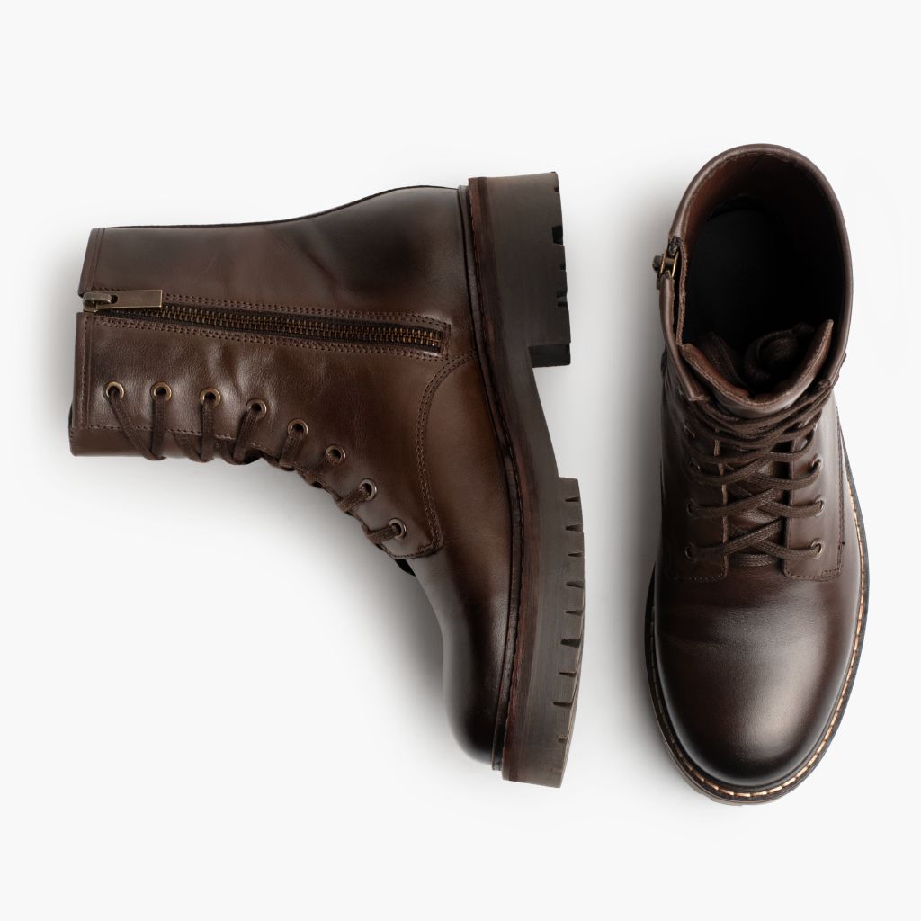 High-Traction Rubber Outsole & Lug Tread Pattern on Combat Java Bottines en cuir pour Femme