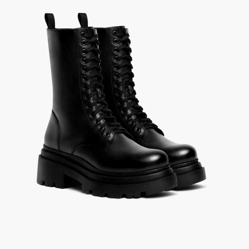 Fatale Noir Leather Boots pour Femme