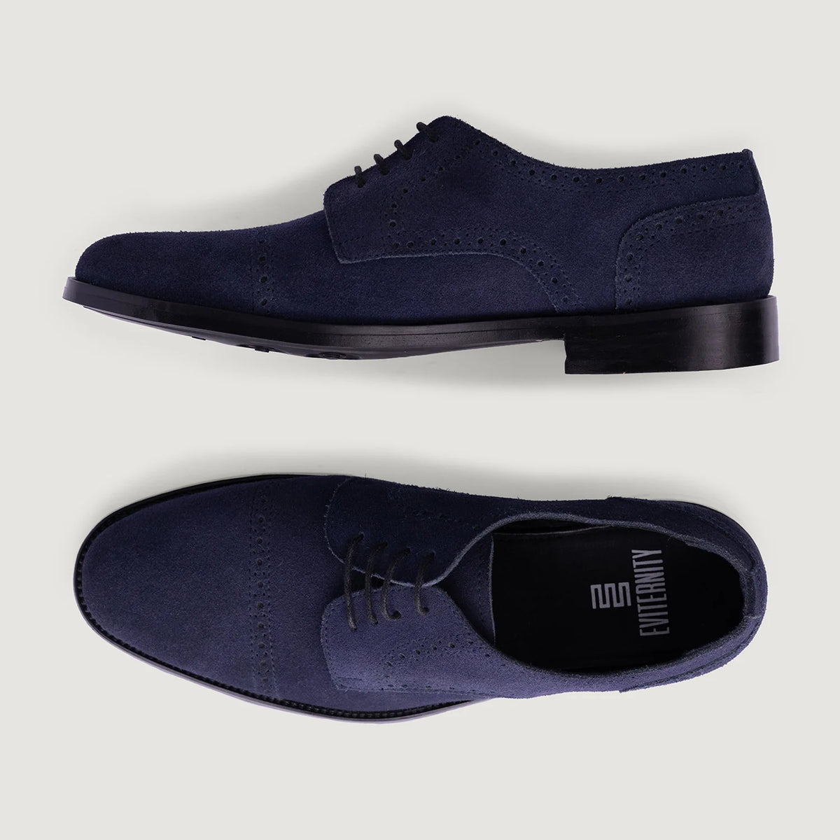 High-Traction Rubber Outsole & Lug Tread Pattern on Dirk Brogues Derby Bleu Suede Chaussures en cuir - StudGuard pour Homme