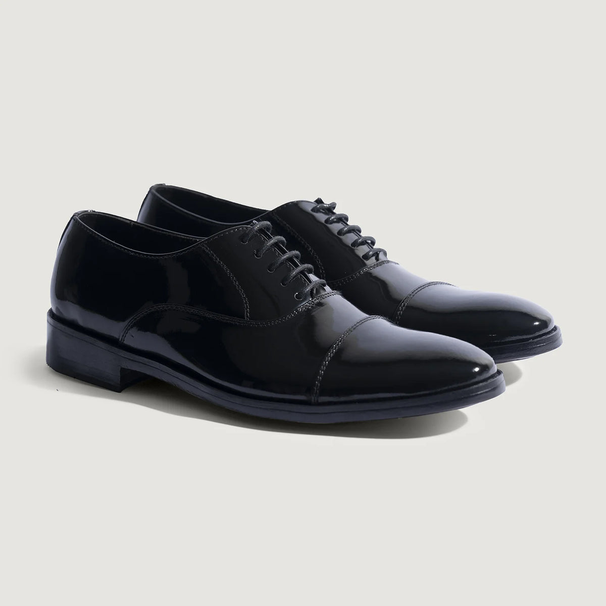 Professor Oxford Noir Chaussures en cuir verni pour Homme For Men in Patent Black Full-Grain Leather - Vue de profil | Acheter en ligne