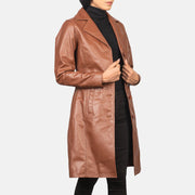 
Vue détaillée of Notch & Buttons Hardware on Alexis Marron Single Breasted Manteau en Cuir pour Femme