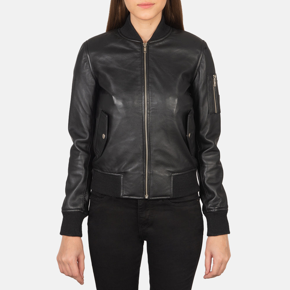 Vue détaillée of Rib Knit &amp; Zipper Hardware on Women's Ava Ma-1 Black Leather Bomber Jacket