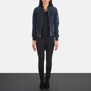 Women's Ava Ma-1 Blue Suede Bomber Jacket - Vue de profil avec coupe de manche ergonomique