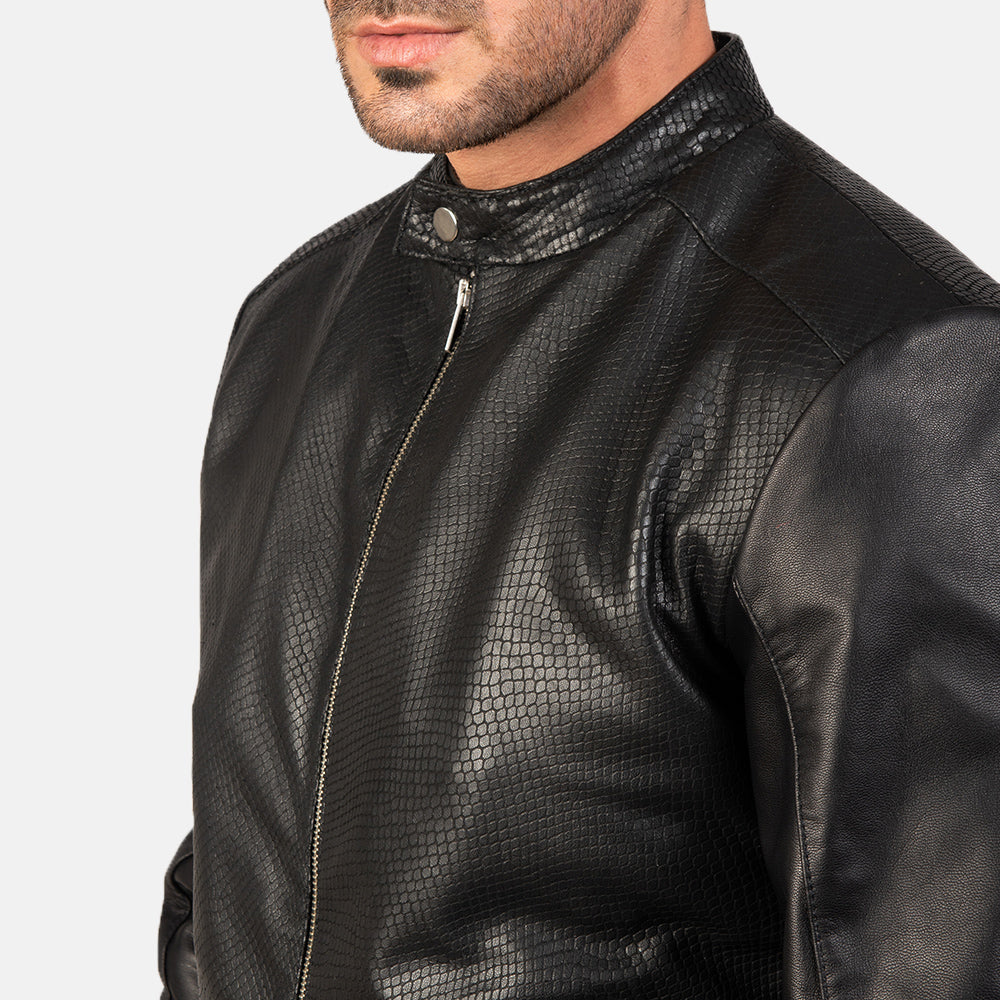 Vue intérieure Showing Quilted Polyester Lining &amp; Deux poches intérieures