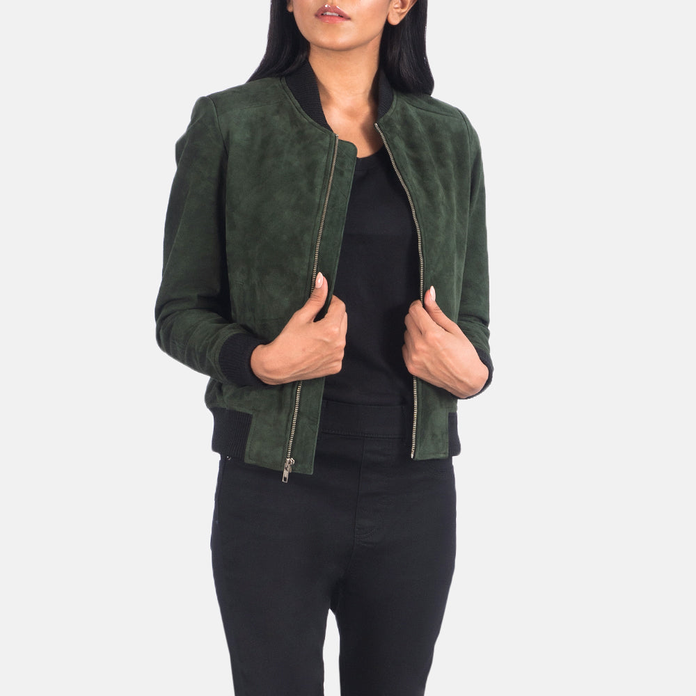 Women's Bliss Vert Suede Blouson Bomber en Cuir pour Femme in Green Goatskin Suede - Vue de face &amp; silhouette ajustée | Acheter en ligne