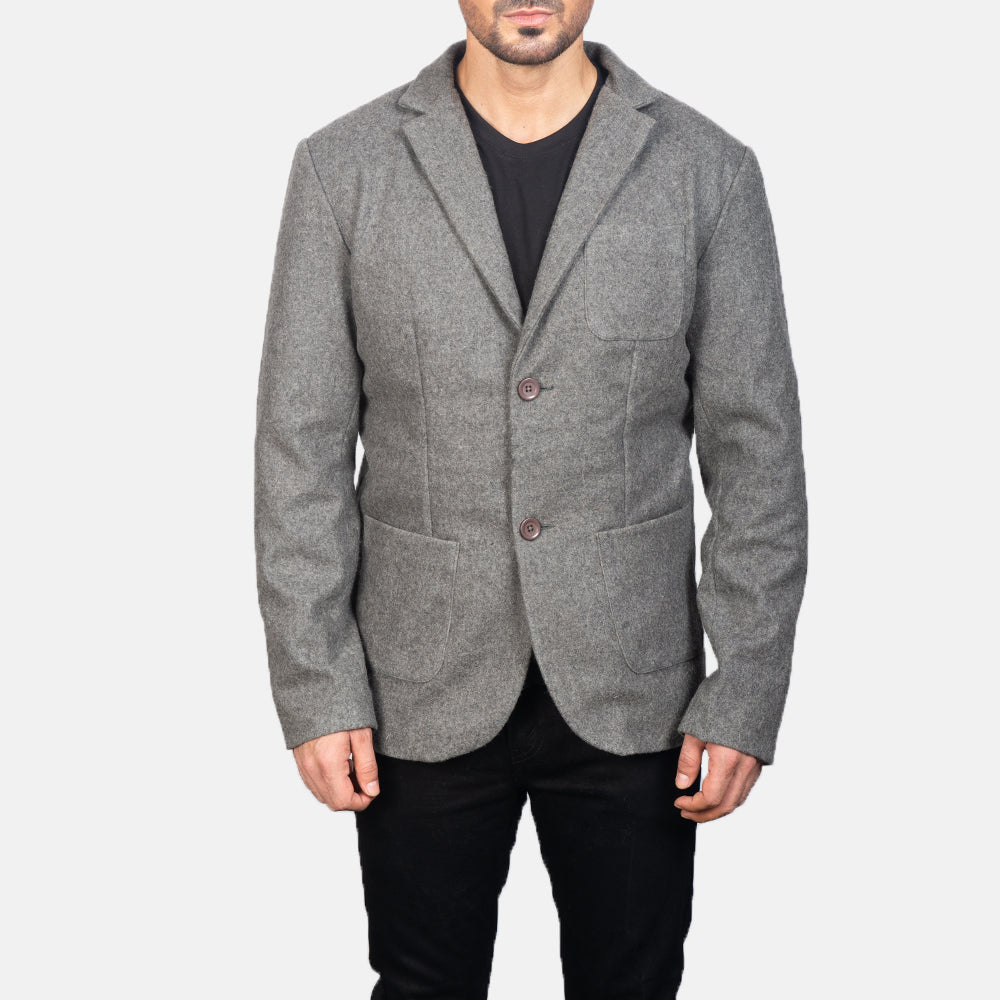 Vue détaillée of Notch &amp; Button Hardware on Men's Grey Wool Blazer