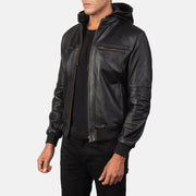
Black Cowhide Leather Bomber Jacket - Vue arrière montrant la carrure ajustée et l'ourlet net
