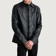
Bronco Noir Leather Shirt pour Homme in Black Sheepskin Leather - Vue de face & silhouette ajustée | Acheter en ligne