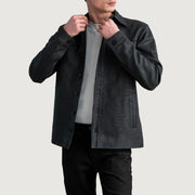 Bronco Tumbled Noir Leather Shirt pour Homme in Tumbled Black Sheepskin Leather - Vue de face &amp; silhouette ajustée | Acheter en ligne
