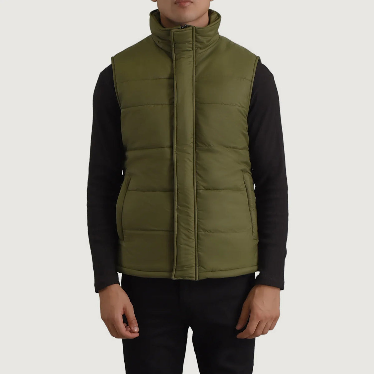 Vue détaillée of Classic Collar &amp; Zipper With Placket Hardware on Bryan Vert Puffer Vest pour Homme