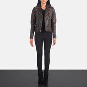 
Carolyn Quilted Vintage Brown Biker Jacket - Vue de profil mettant en valeur la coupe de manche ergonomique