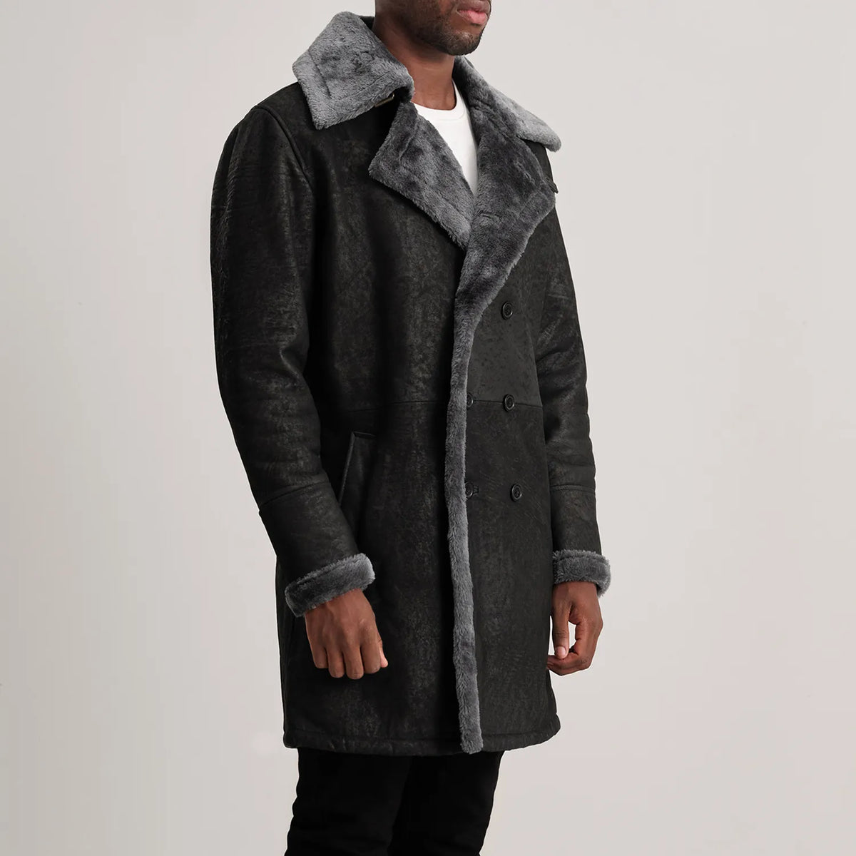 Brown Goatskin Suede Aviator Jacket - Vue de dos avec coupe ajustée aux épaules &amp; ourlet soigné