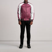 Vue détaillée of Varsity &amp; Zipper Hardware on Clarke Bordeaux Varsity Veste en Cuir pour Homme