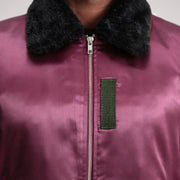 Vue intérieure Showing Quilted Polyester Lining &amp; Deux poches intérieures