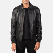 
Coffmen Brown Suede A2 Bomber Jacket in Brown Goatskin Suede - Vue de face & silhouette ajustée | Acheter en ligne
