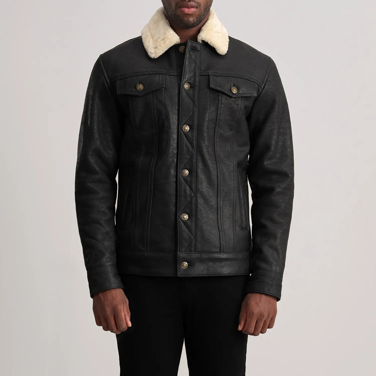 Dallis Tumbled Black Shearling Trucker Jacket in Distressed Black Sheepskin Snuffed - Vue de face &amp; silhouette ajustée | Acheter en ligne