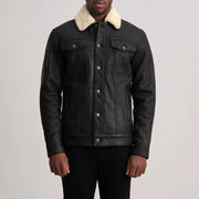Dallis Tumbled Black Shearling Trucker Jacket in Distressed Black Sheepskin Snuffed - Vue de face &amp; silhouette ajustée | Acheter en ligne
