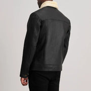 Vue détaillée of Classic Collar &amp; Button Hardware on Dallis Tumbled Black Shearling Trucker Jacket