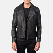 Men's Danny Quilted Brown Leather Biker Jacket in Distressed Brown Goatskin Leather - Vue de face &amp; silhouette ajustée | Acheter en ligne