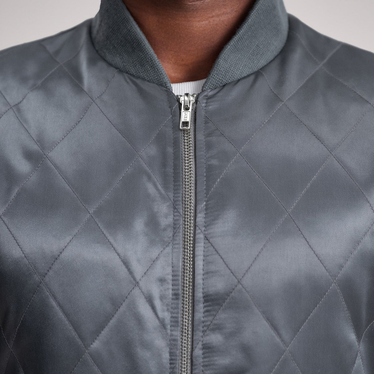 
Vue intérieure Showing Polyester Lining & Deux poches intérieures fonctionnelles