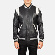 Vue détaillée of Varsity &amp; Snap Buttons Hardware on Men's Dantee Noir Leather Varsity Veste en Cuir pour Homme