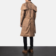 
Deux Marron Leather Duster pour Homme - Vue de profil mettant en valeur la coupe de manche ergonomique