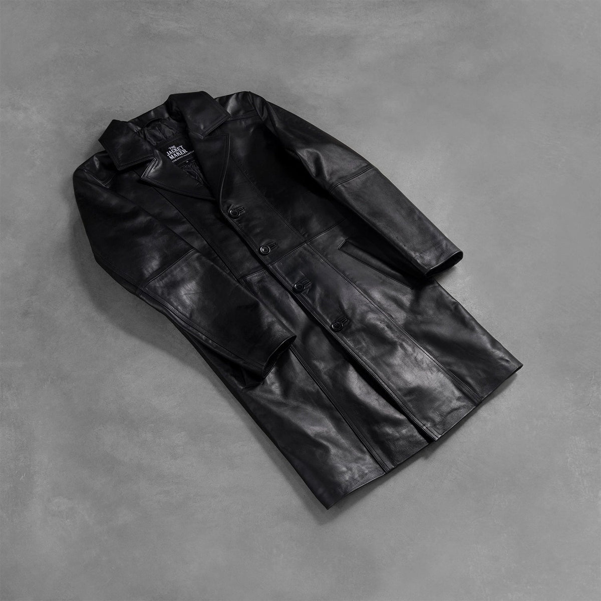 Open hem &amp; Hem Craftsmanship Construction Detail on Men's Don Long Noir Manteau en Cuir pour Homme