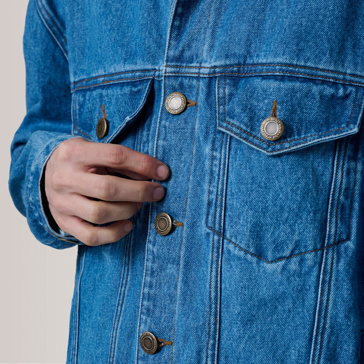
Vue intérieure Showing Quilted Viscose Lining & Deux poches intérieures fonctionnelles