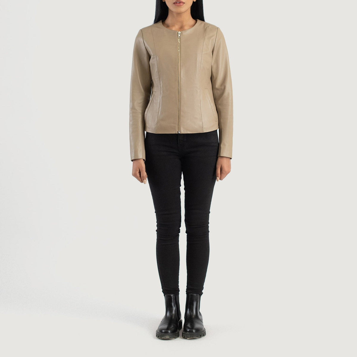Elixir Beige Collarless Leather Jacket - Vue de profil avec coupe de manche ergonomique