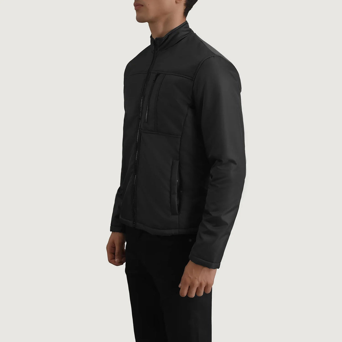 Black Full-Grain Leather Winter Jacket - Vue de dos avec coupe ajustée aux épaules &amp; ourlet soigné