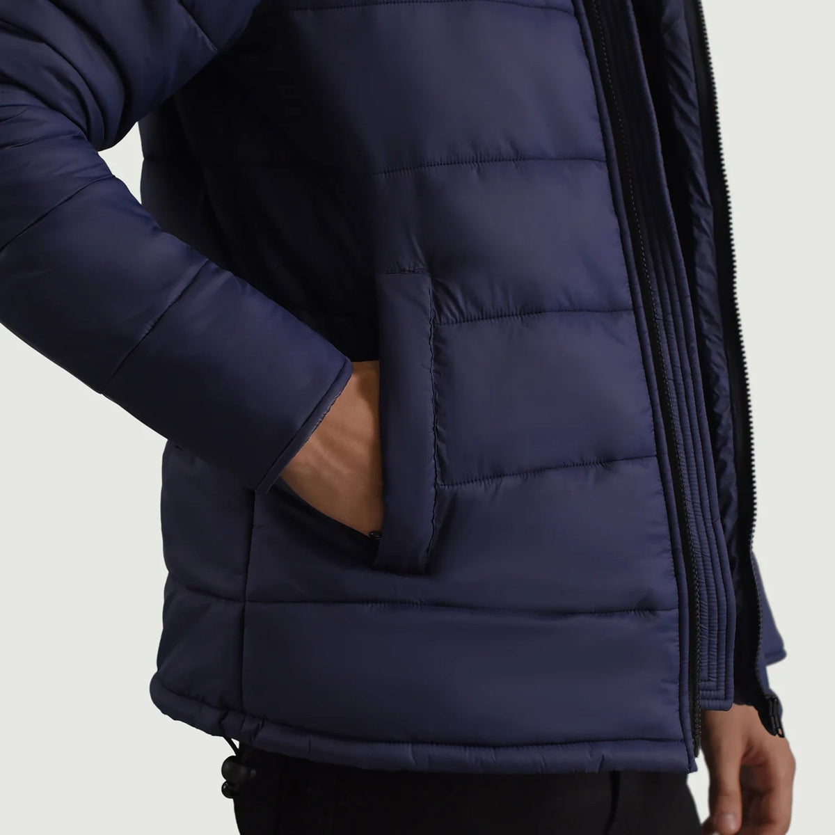 Vue intérieure Showing Quilted Viscose Lining &amp; Deux poches intérieures