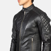 Vue intérieure Showing Quilted Polyester Lining &amp; Deux poches intérieures