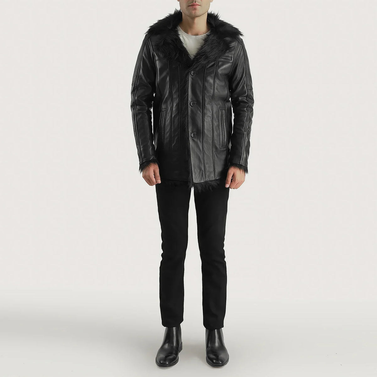 Vue détaillée of Notch &amp; Button Hardware on Men's Furcliff Noir Manteau en Cuir pour Homme