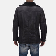 Vue détaillée of Notch &amp; Button Hardware on Men's Furcliff Double Face Shearling Manteau en Cuir pour Homme