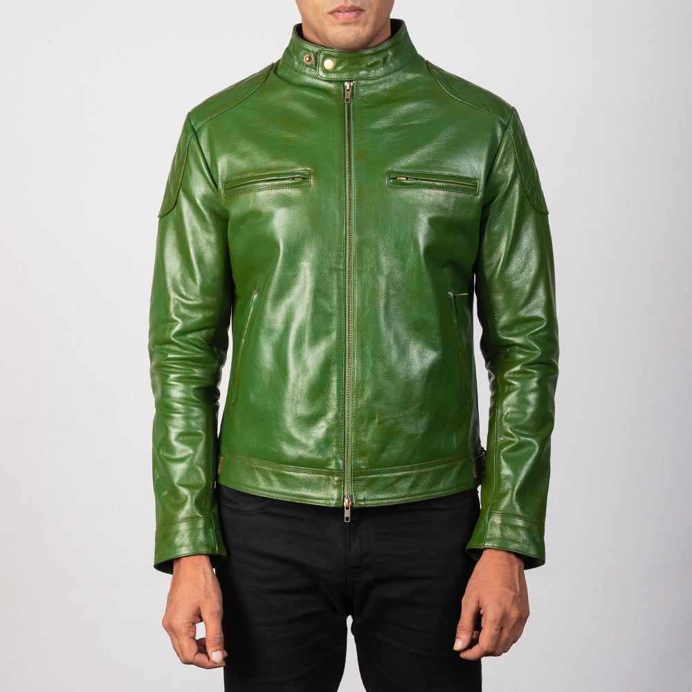 Men's Gatsby Quilted Green Leather Biker Jacket - Vue de profil avec coupe de manche ergonomique