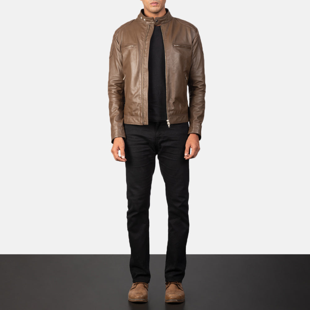 Gatsby Mocha Veste Motard en Cuir pour Homme - Vue de profil avec coupe de manche ergonomique