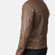 Vue intérieure Showing Quilted Polyester Lining &amp; Deux poches intérieures