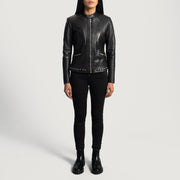 Vue détaillée of Band with snap button &amp; Zipper Hardware on Women's Haley Ray Noir Veste Motard en Cuir pour Femme