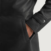 Vue intérieure Showing Quilted Polyester Lining &amp; Deux poches intérieures