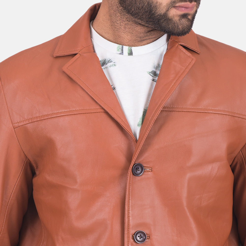 Vue détaillée of Notch &amp; Button Hardware on James Camel Marron Blazer en Cuir en Cuir pour Homme