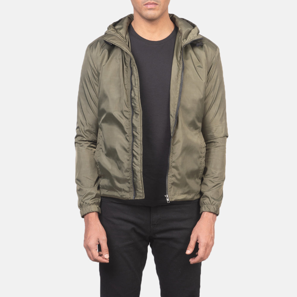 Jimmy Green Hooded Windbreaker Jacket in Green Nylon - Vue de face & silhouette ajustée | Acheter en ligne