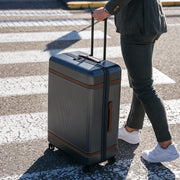 Urban Graphite Large Suitcase Zuna pour Femme, detail view 1